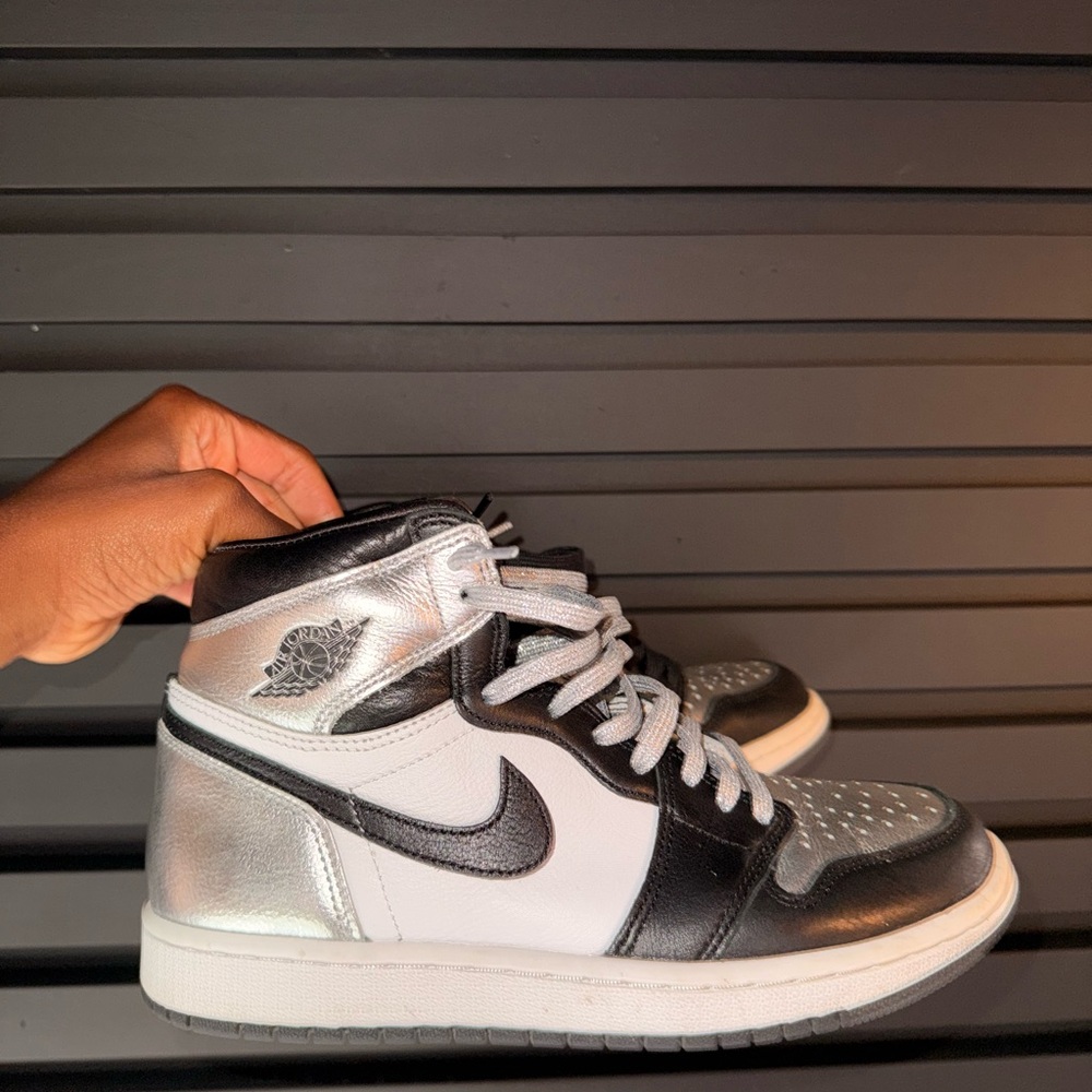 Nike Women's Black and Metallic Silver Sneakers